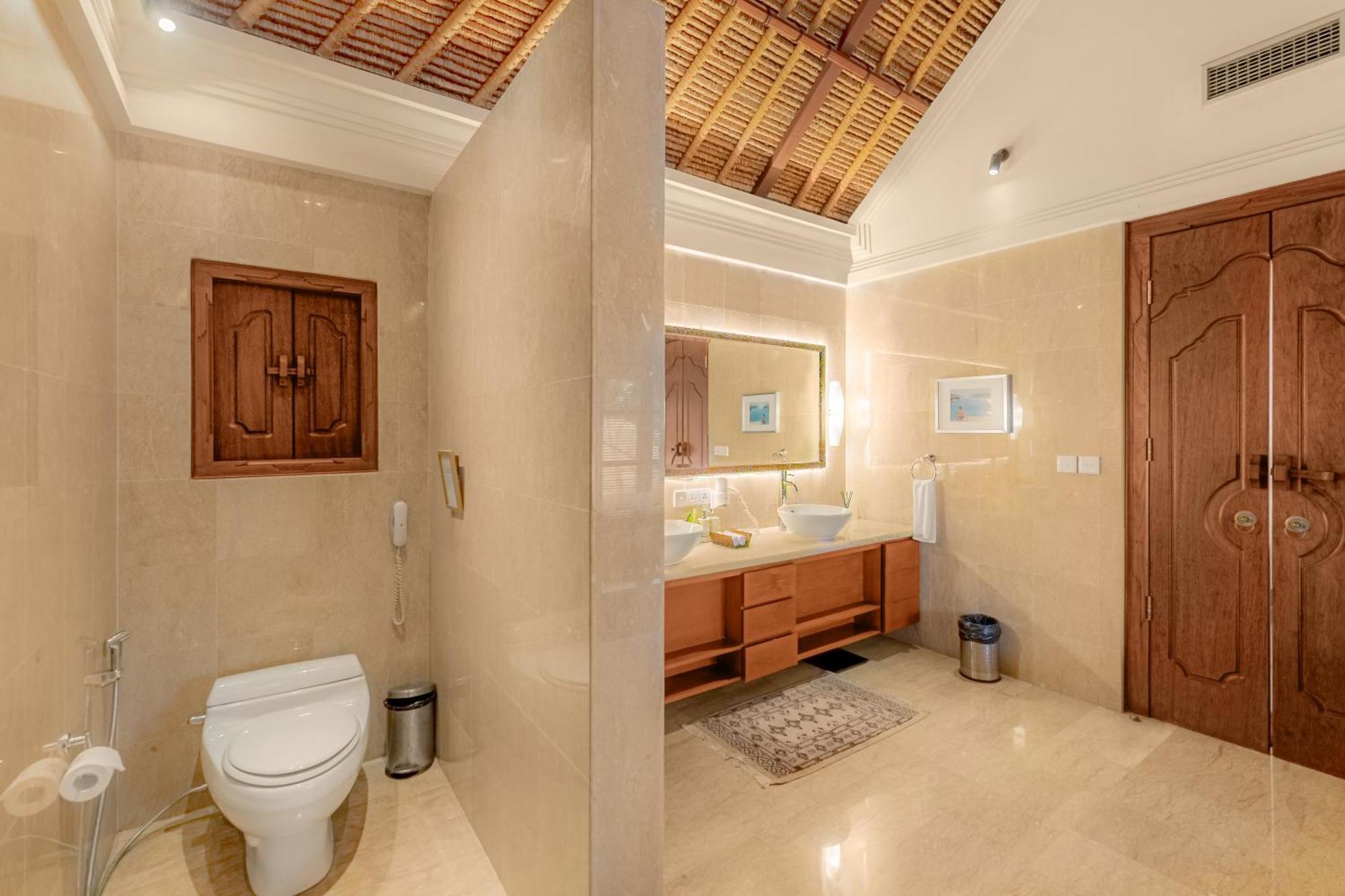 Villa Dorado - Steps From Jimbaran Beach Exterior foto